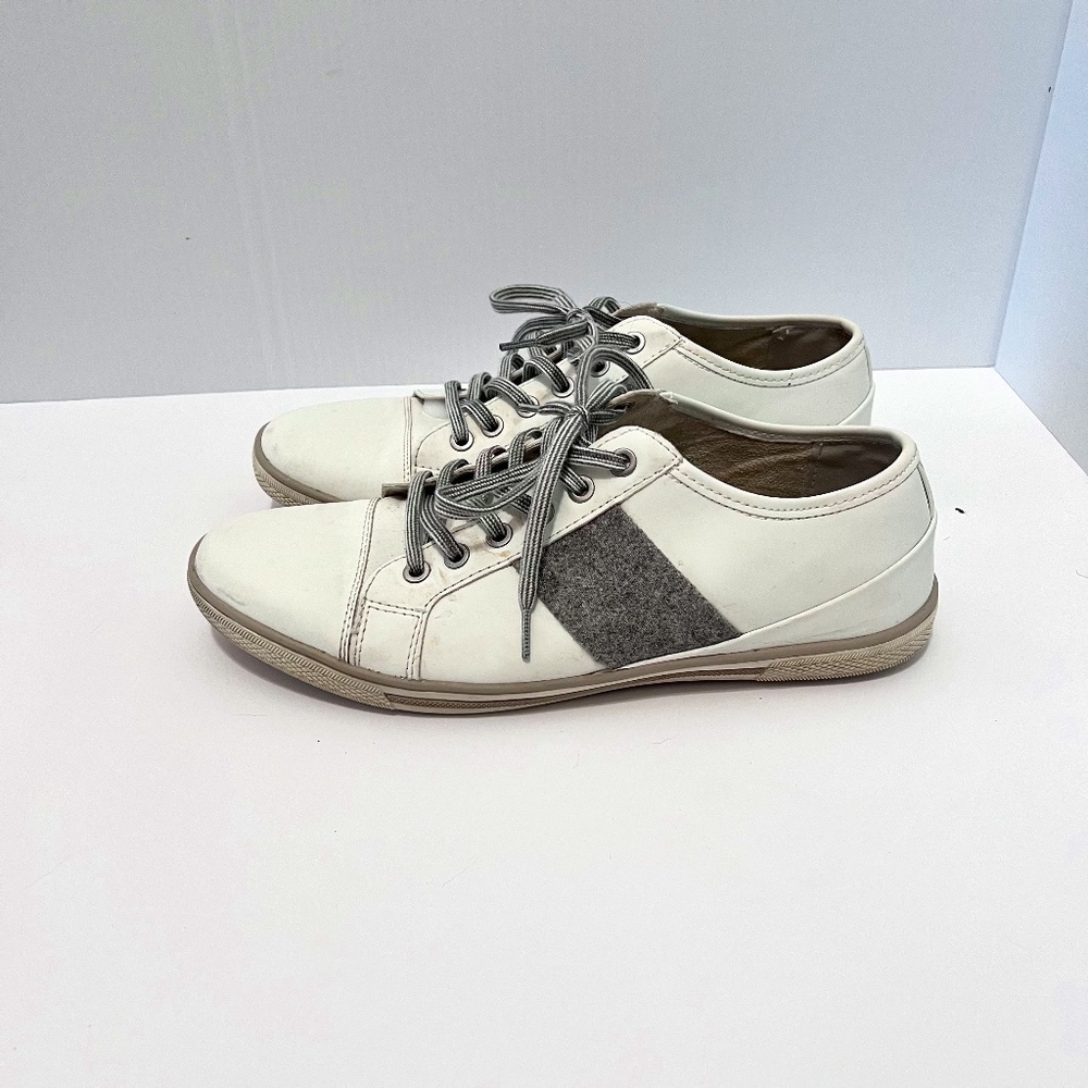 Unlisted Kenneth Cole CrownMen's White and Gray Sneakers Size 8.5 M